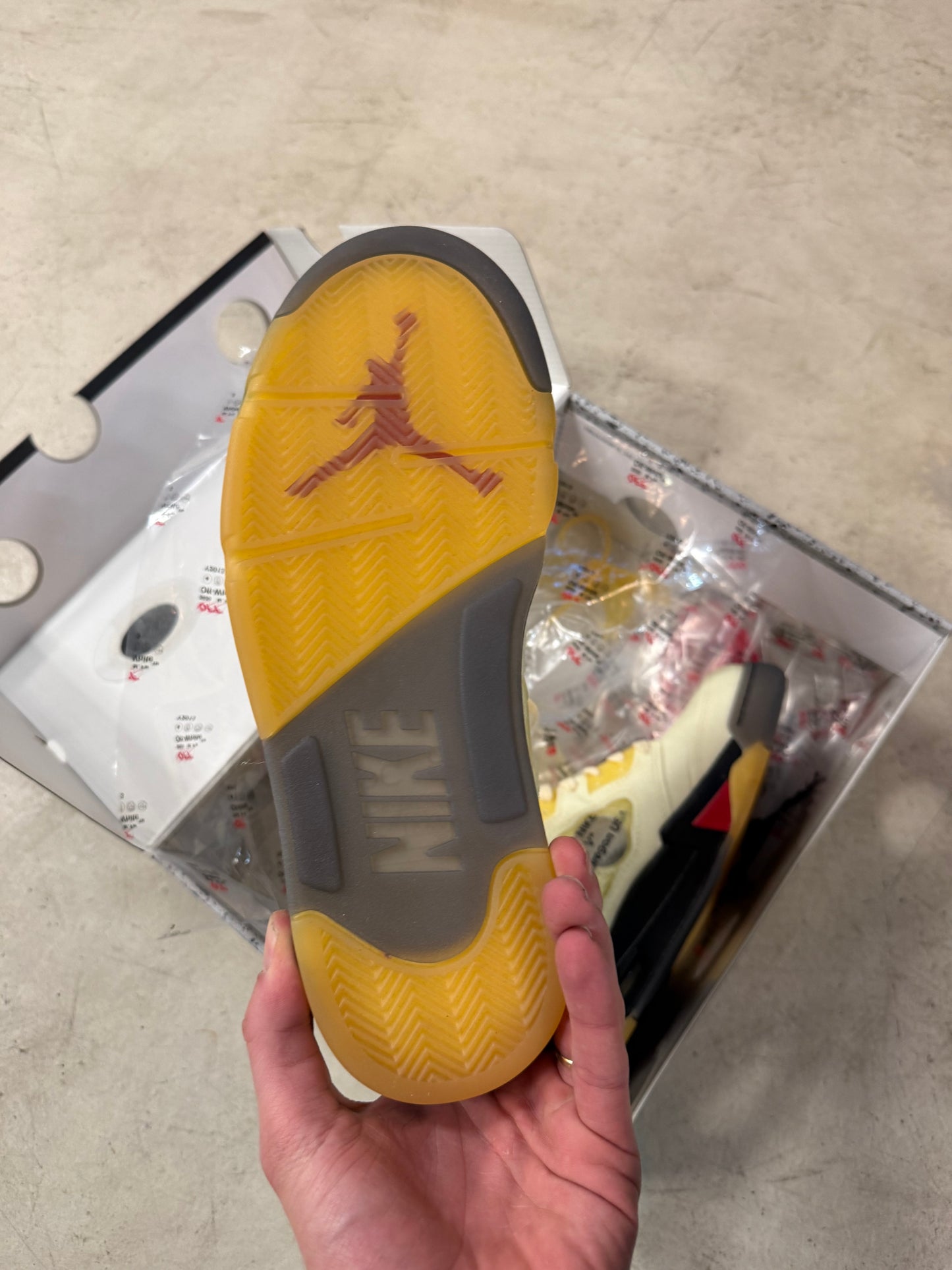 Jordan 5 Off White Sail 42