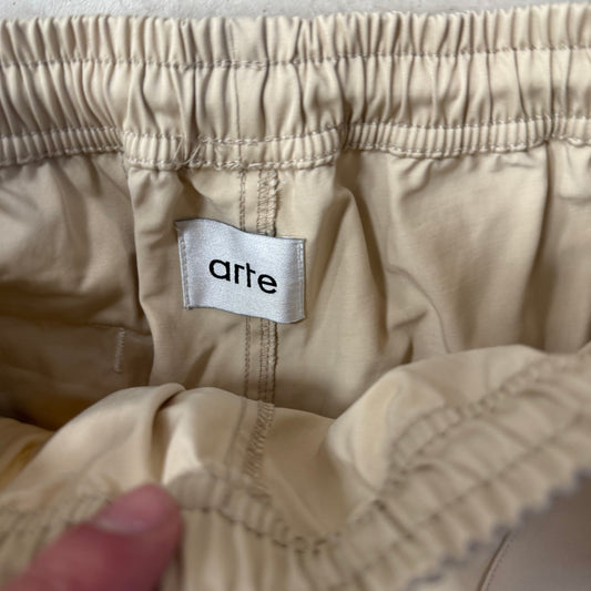 Short Arte Beige