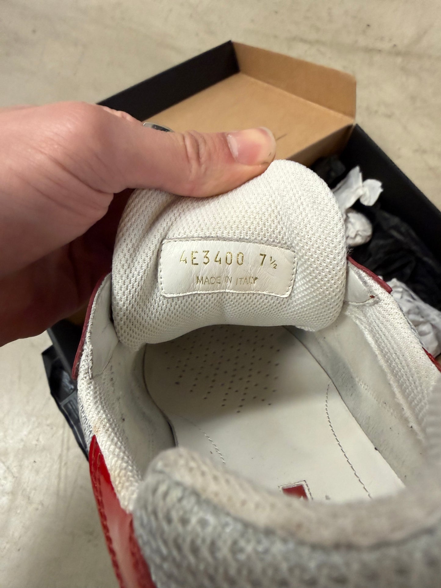 Prada America’s Cup Red 41,5