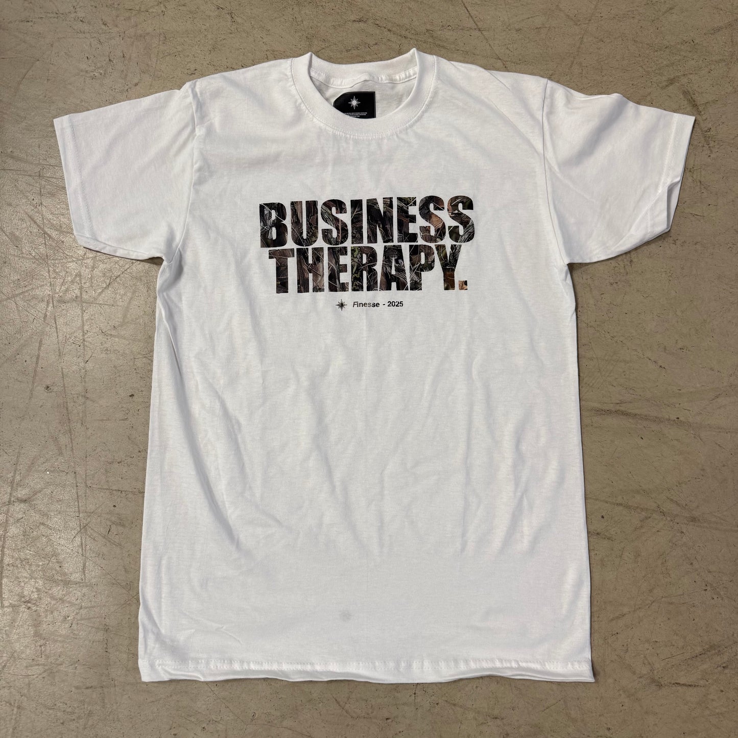 Tee Shirt Finesse "Business Therapy" Blanc Camo