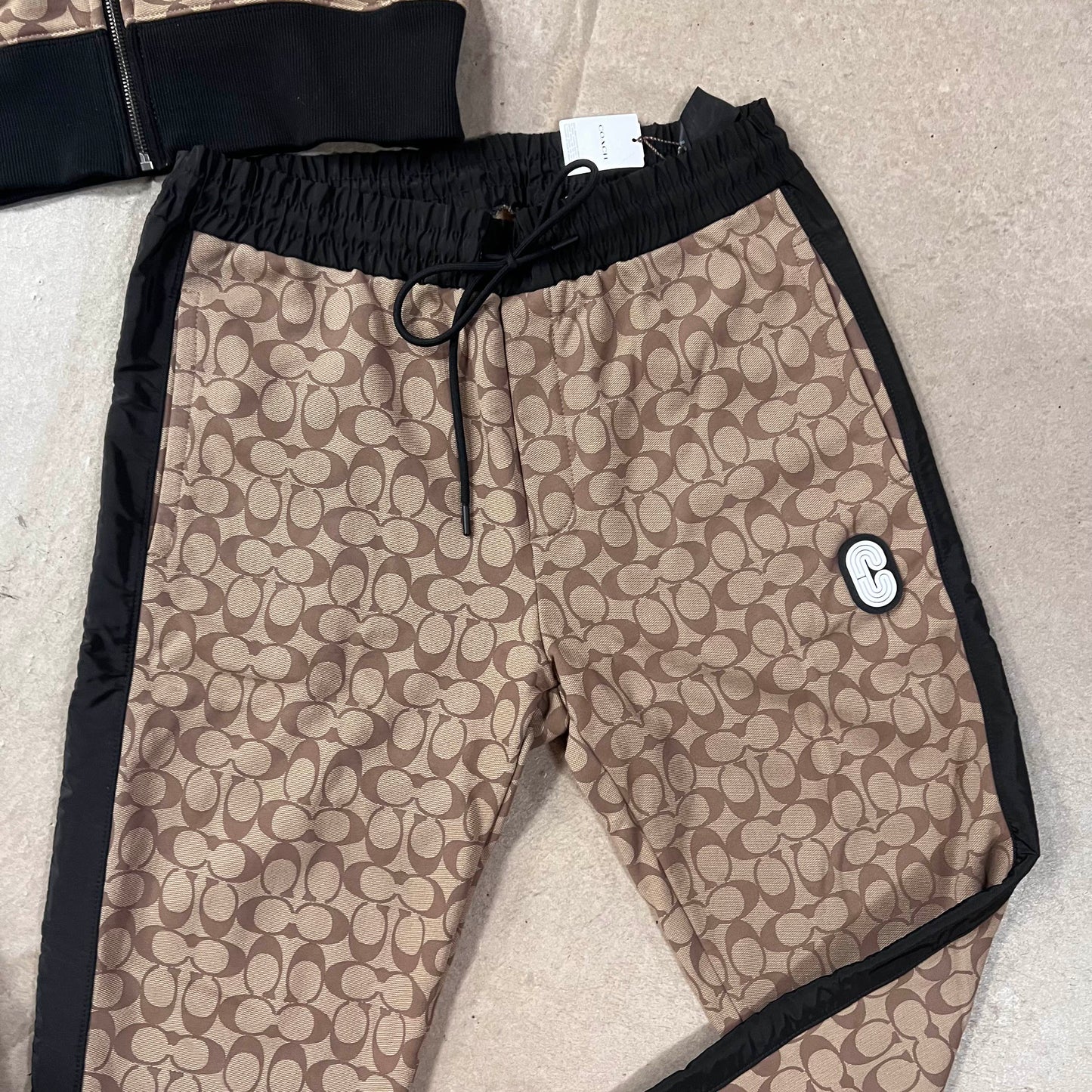 Ensemble Coach M Occasion