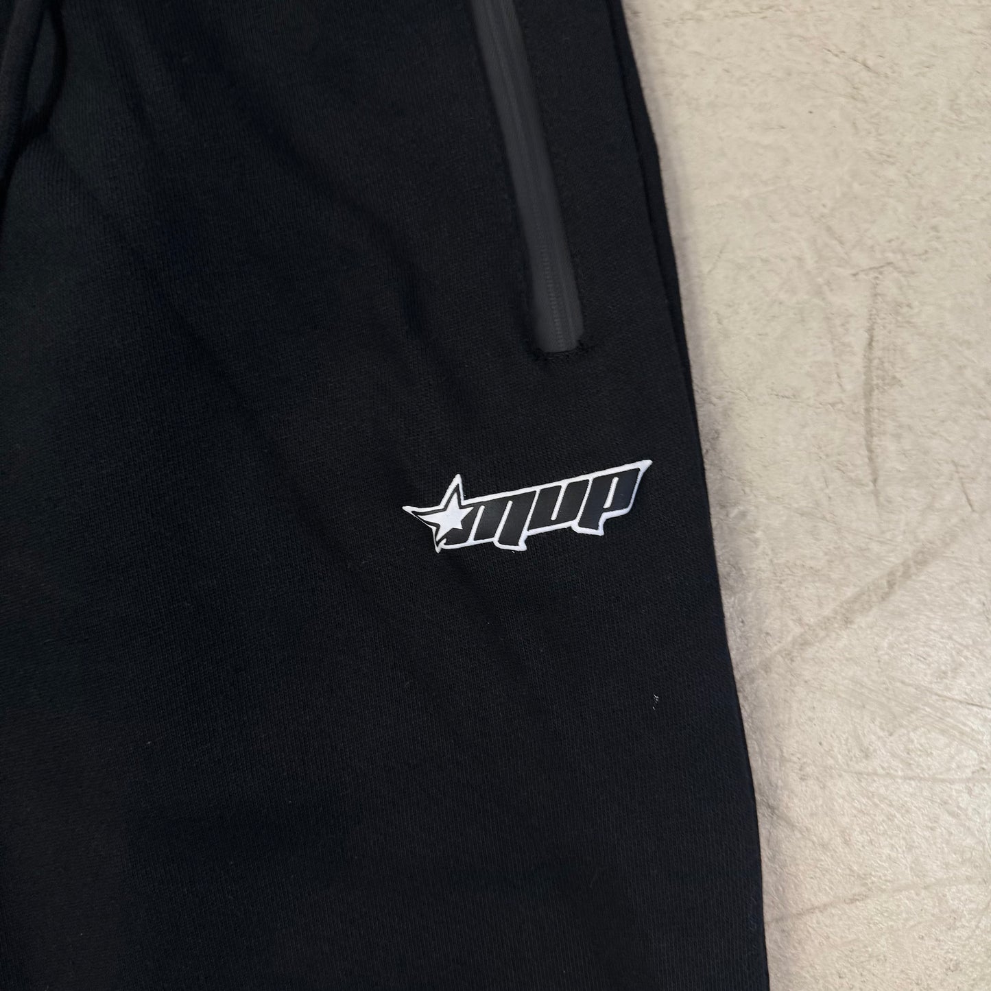 Ensemble Moonview MVP