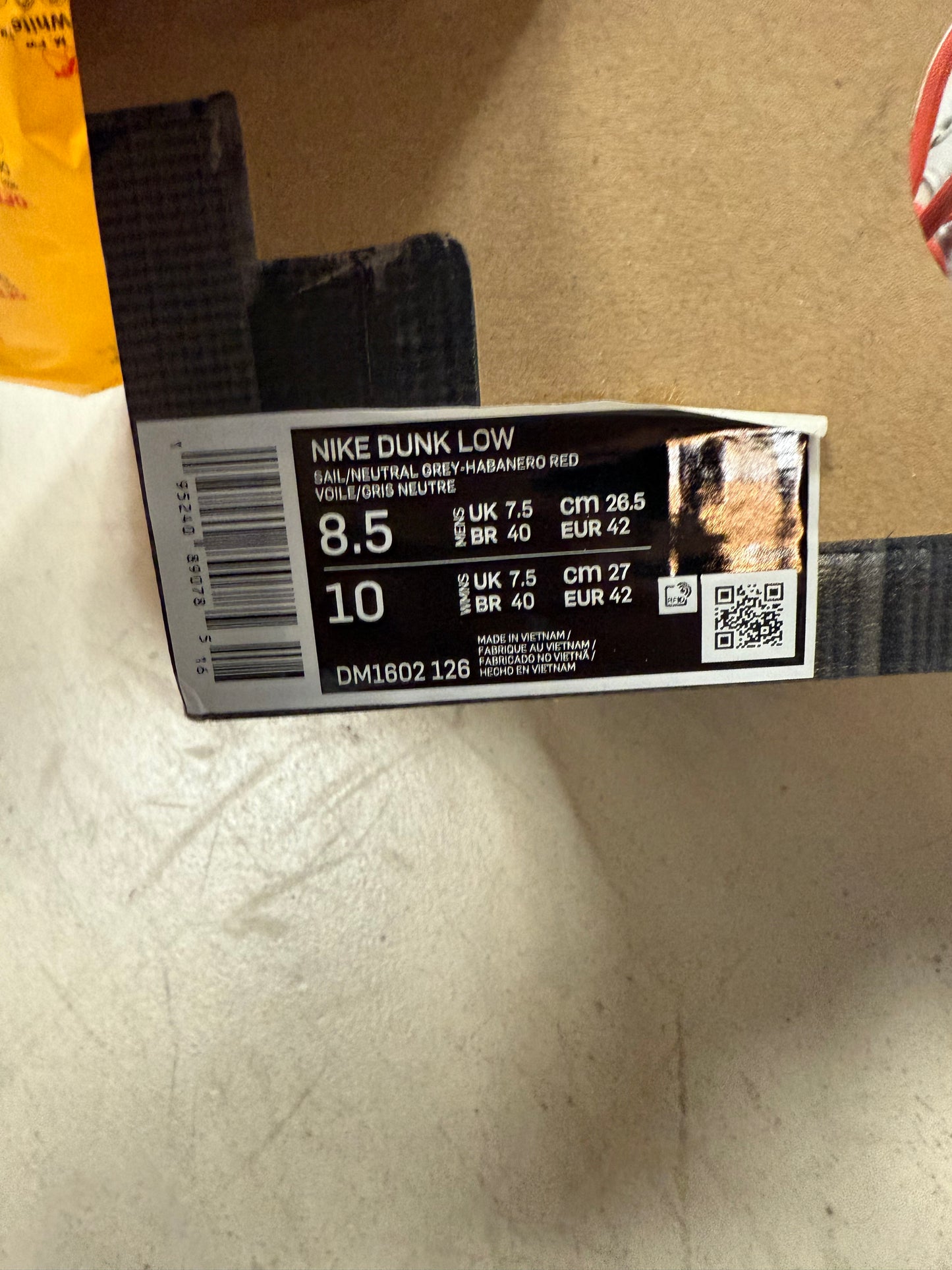 Nike Dunk Low Off White Lot 23