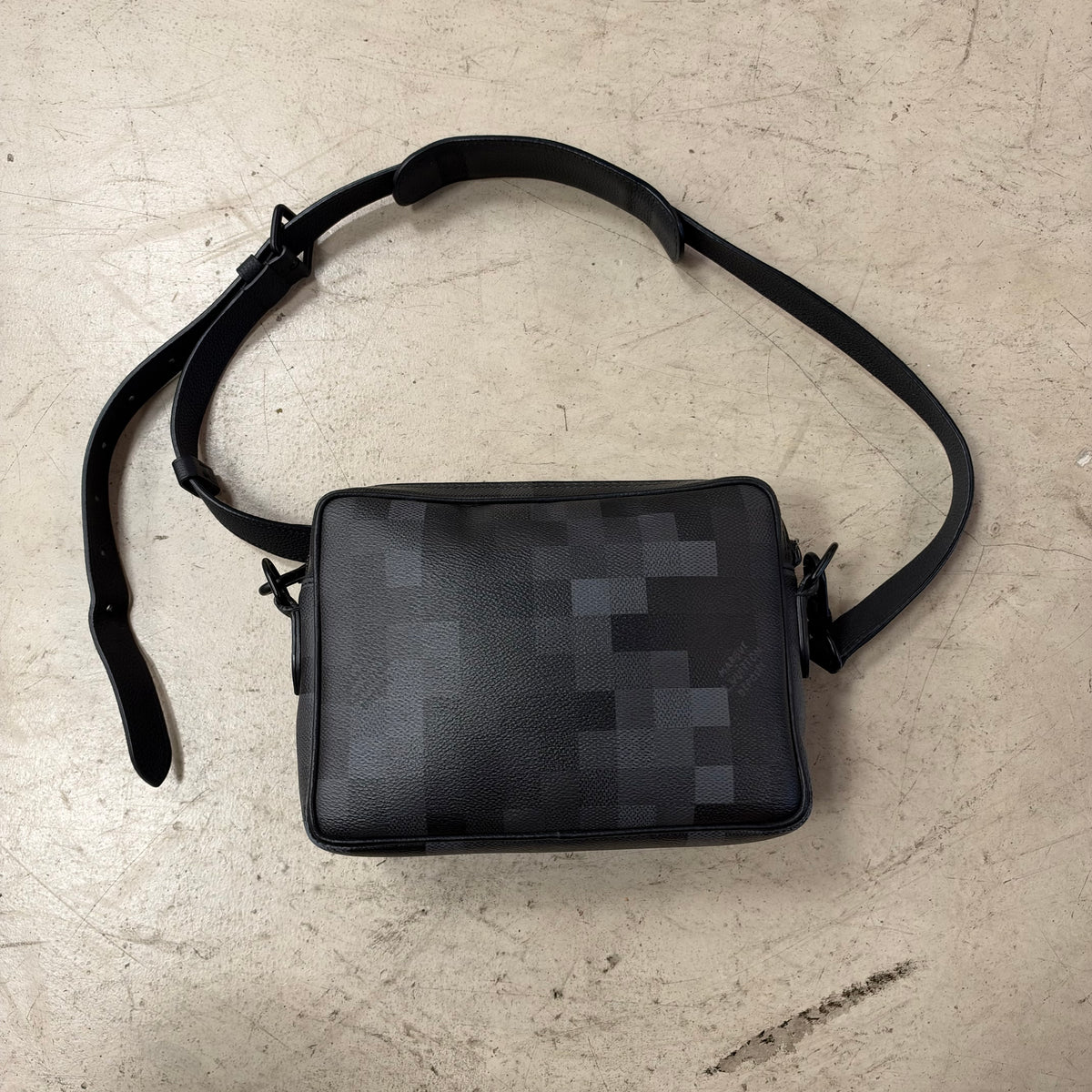 Sacoche Louis Vuitton Nil Noir Carreaux