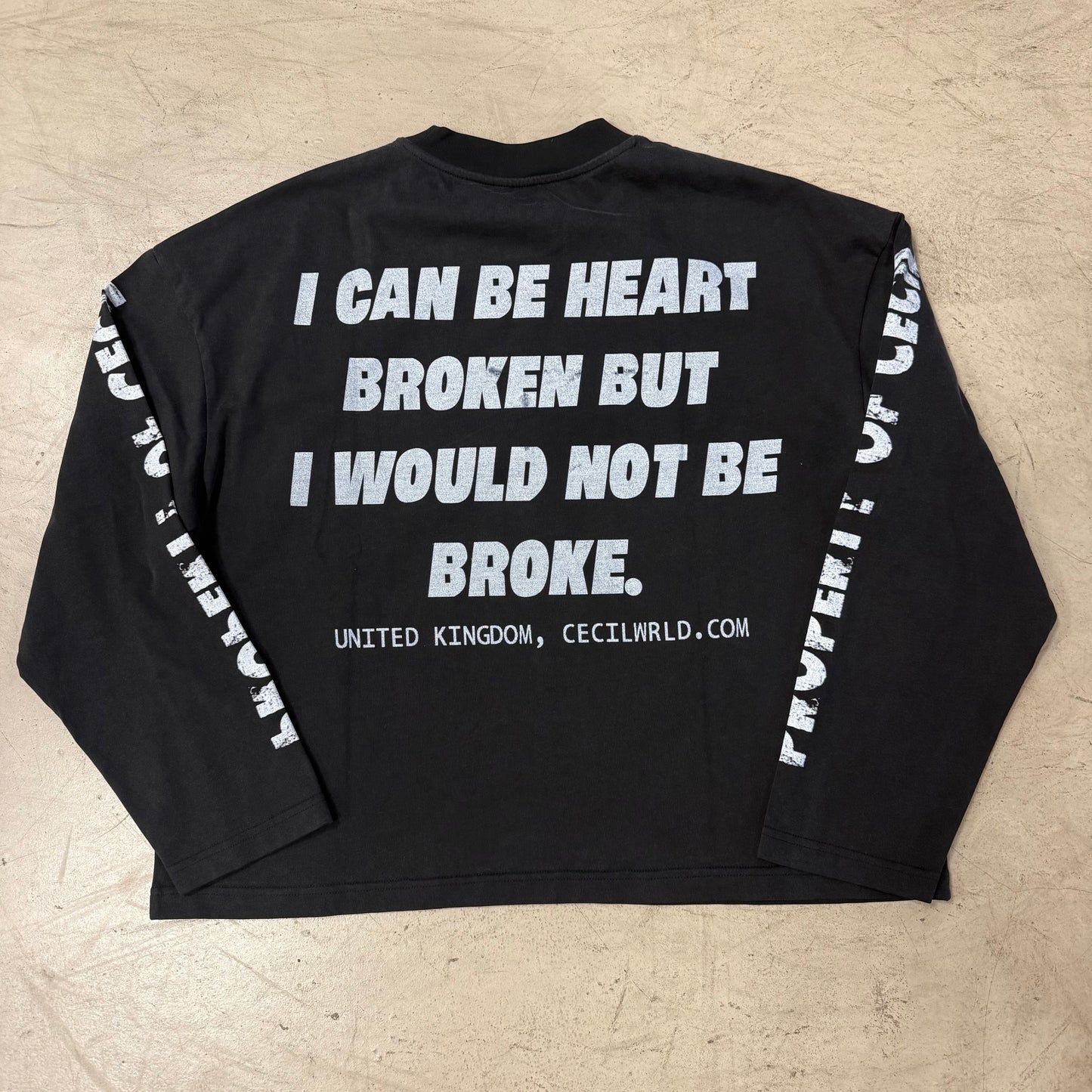 Longsleeve Eyes On Me Cecilwrld