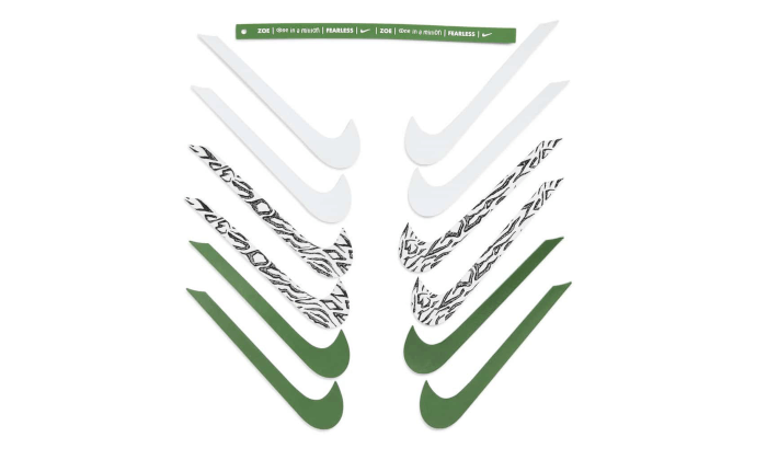 Nike Dunk Low Doernbecher Zoe - DR7305-100