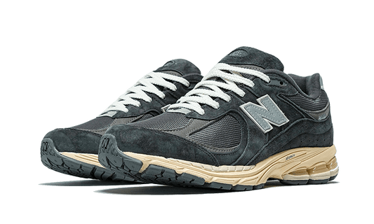2002r-black-dark-grey-5199ee