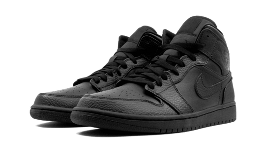 air-jordan-1-mid-triple-black-5199ee