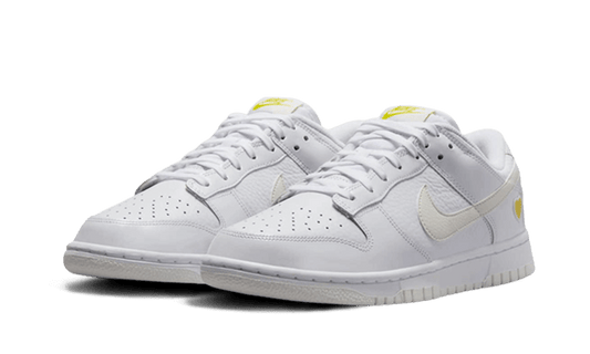 dunk-low-yellow-heart-5199ee