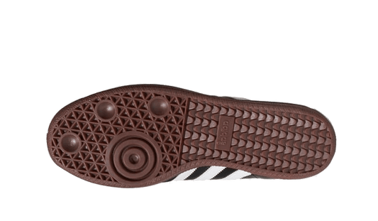 samba-classic-black-white-dark-gum-5199ee