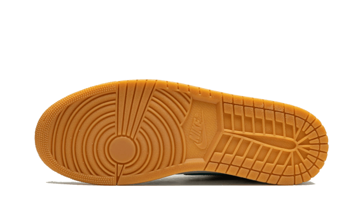 air-jordan-1-low-se-barcelona-print-5199ee