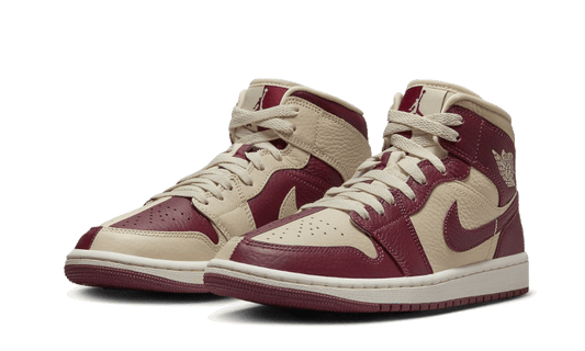 air-jordan-1-mid-split-beach-cherrywood-red-5199ee