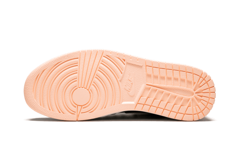 Air Jordan Air Jordan 1 Retro High Black Crimson Tint - 555088-081 / 575441-081