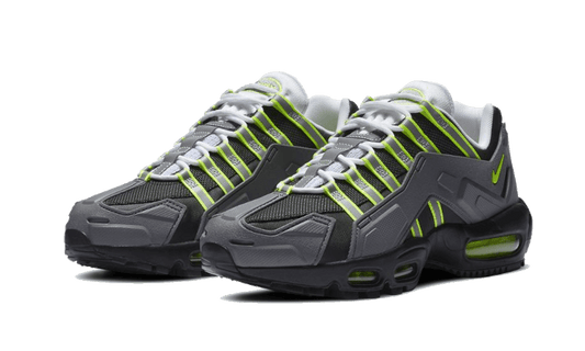 air-max-95-ndstrkt-neon-5199ee