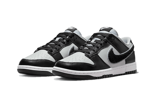 dunk-low-chenille-swoosh-grey-black-5199ee