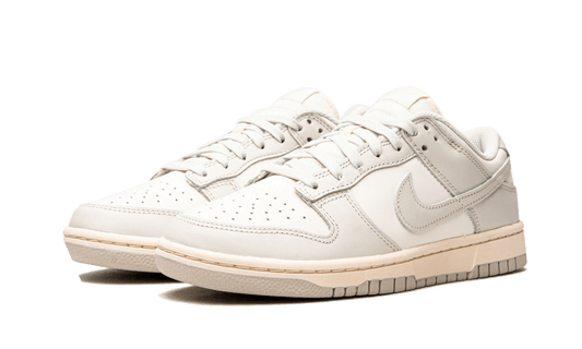 dunk-low-light-bone-5199ee