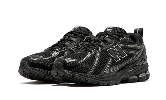 1906r-black-grey-5199ee