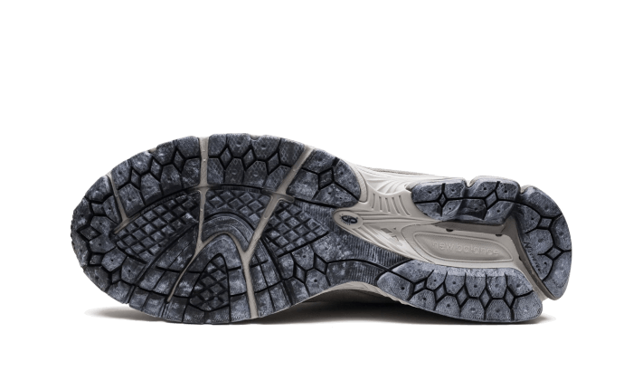 2002r-gore-tex-light-grey-5199ee