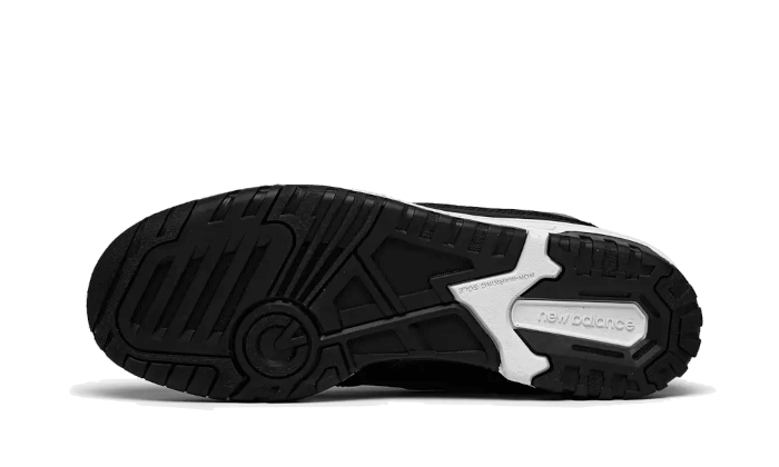 550-black-white-5199ee