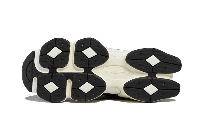 9060-black-white-5199ee