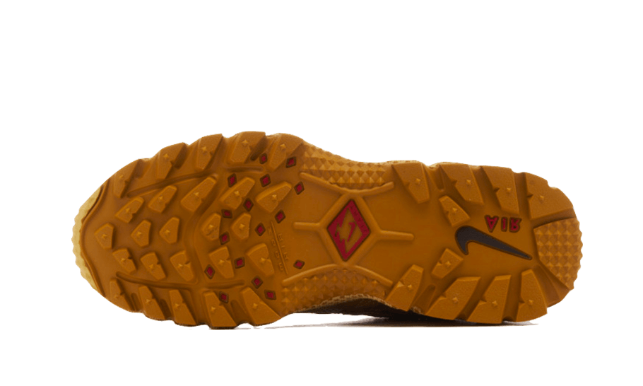 Nike Air Humara Buff Gold -