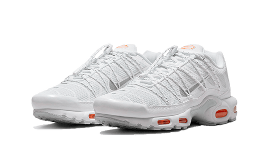 air-max-plus-utility-white-safety-orange-5199ee