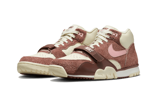 air-trainer-1-valentines-day-5199ee
