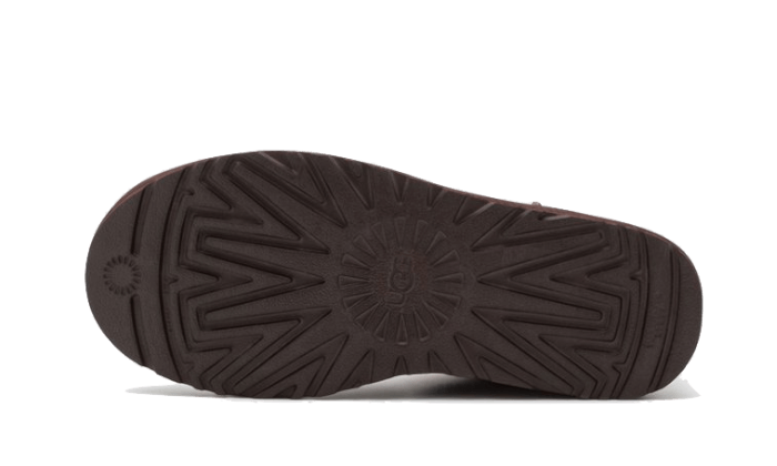 classic-ultra-mini-boot-burnt-cedar-5199ee