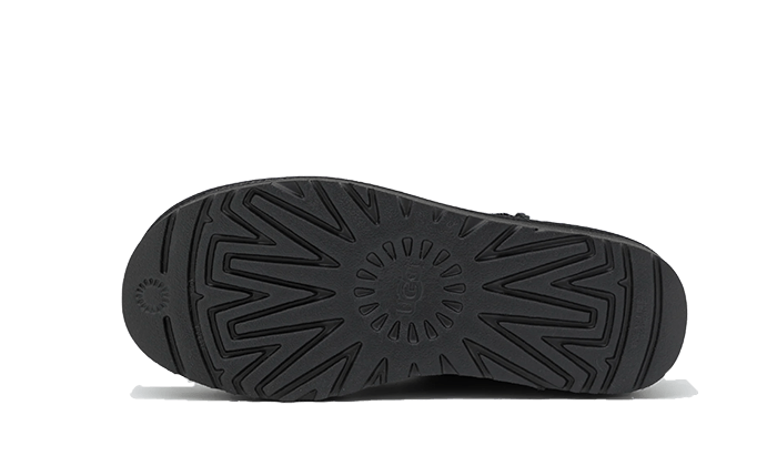 classic-ultra-mini-platform-black-5199ee