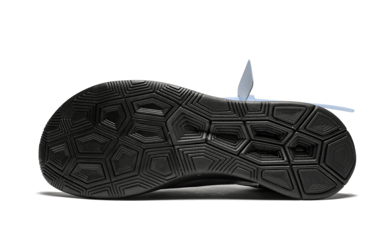 zoom-fly-off-white-black-silver-5199ee