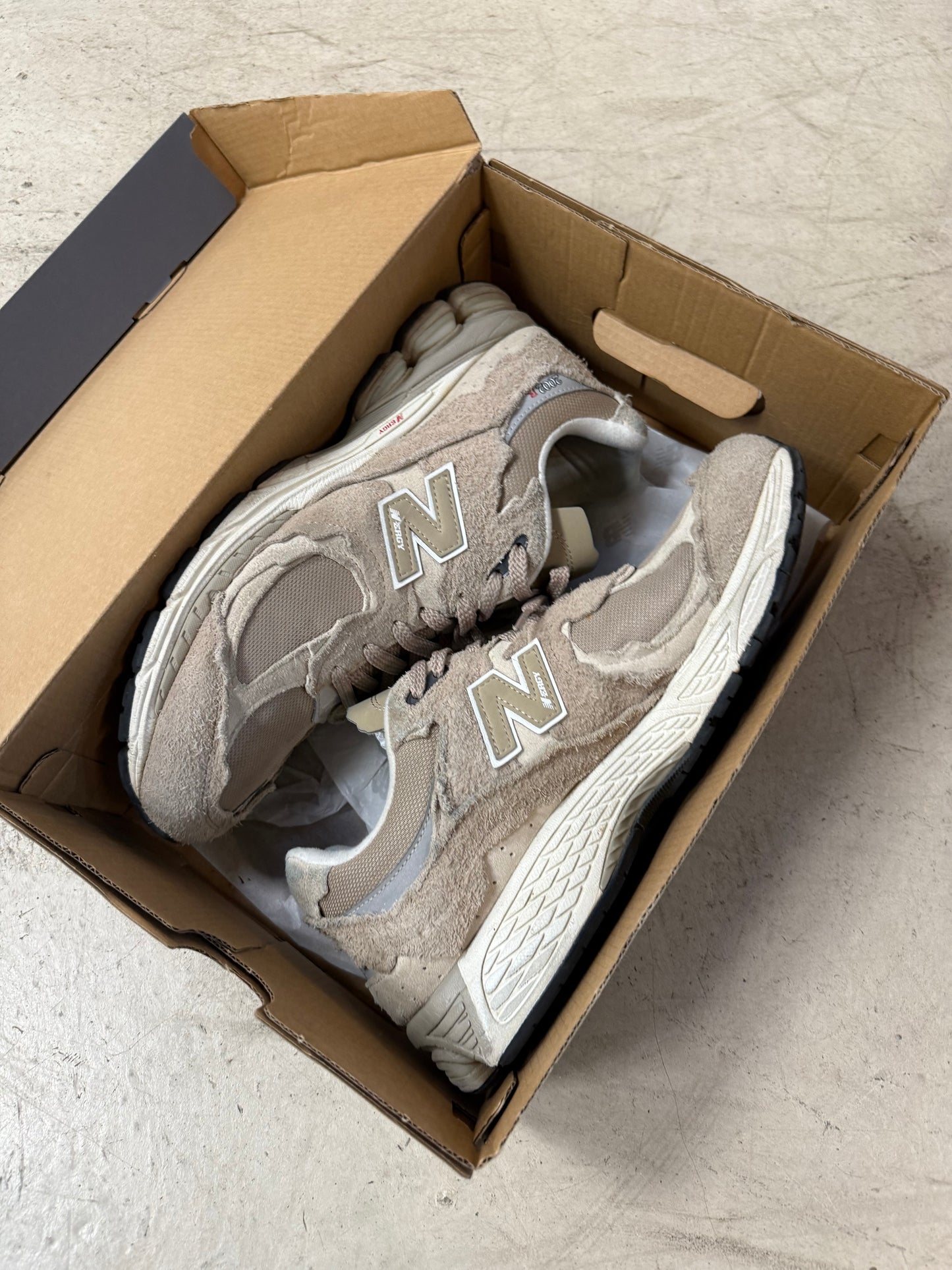 New Balance 2002r Protection Pack Beige 45