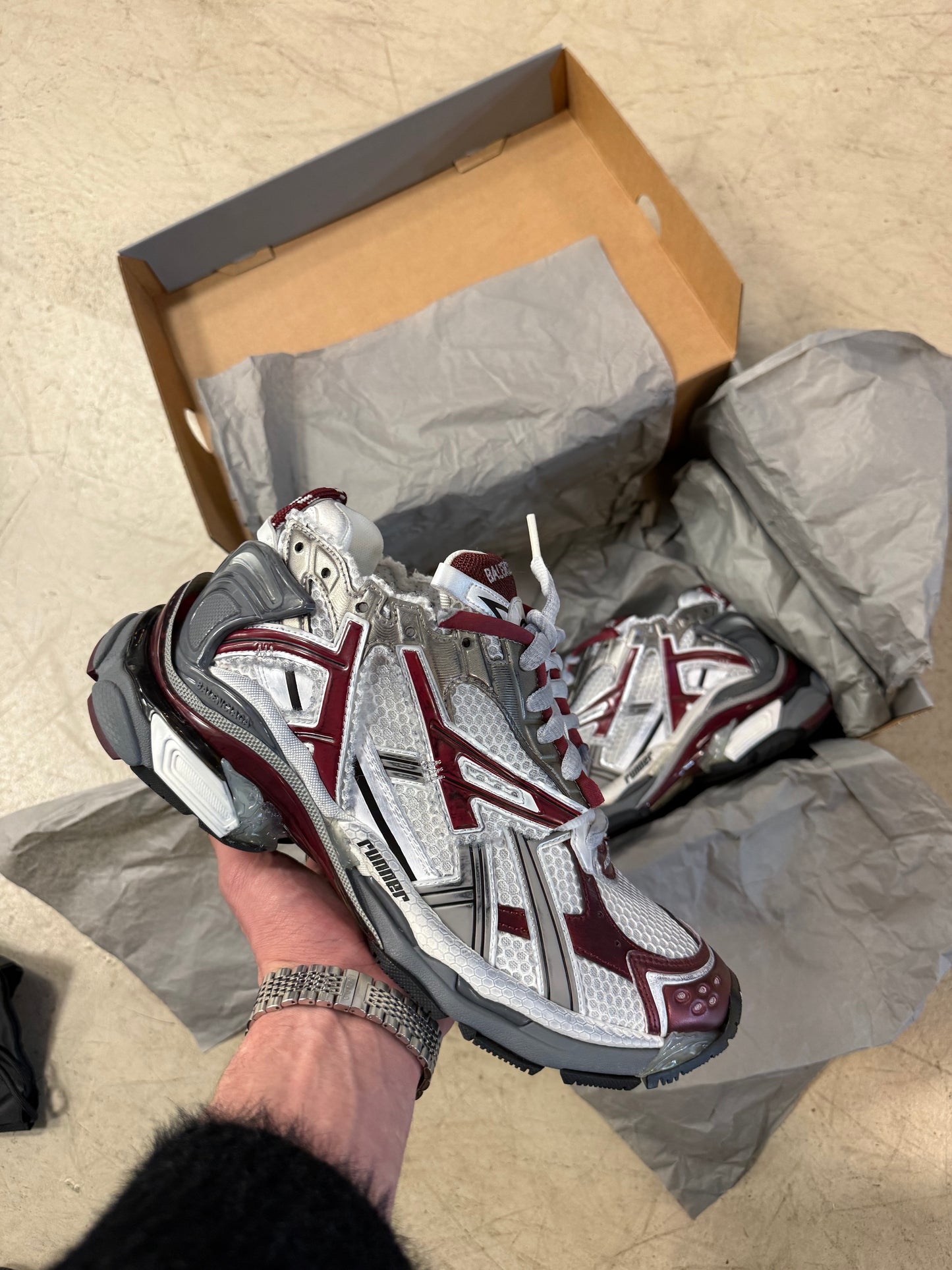 Balenciaga Runner Bordeaux