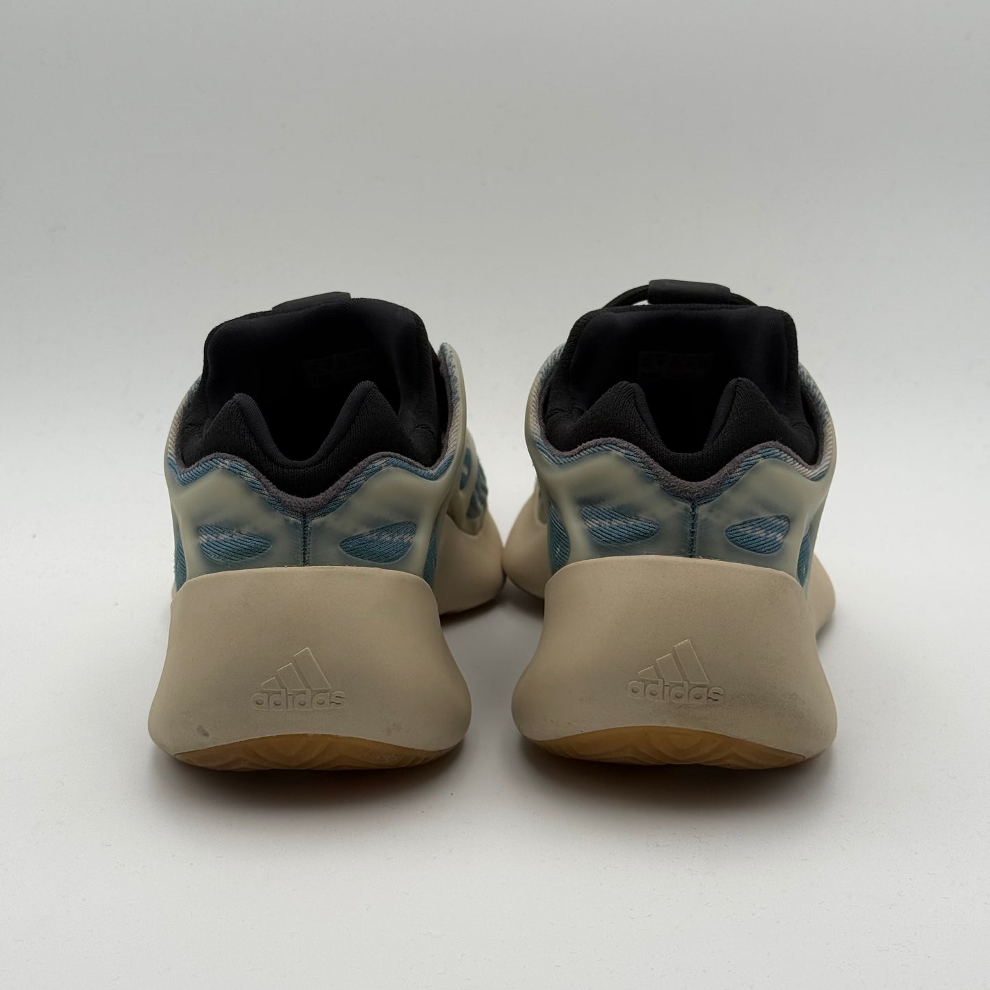 Yeezy 700v2 Kyanite 42