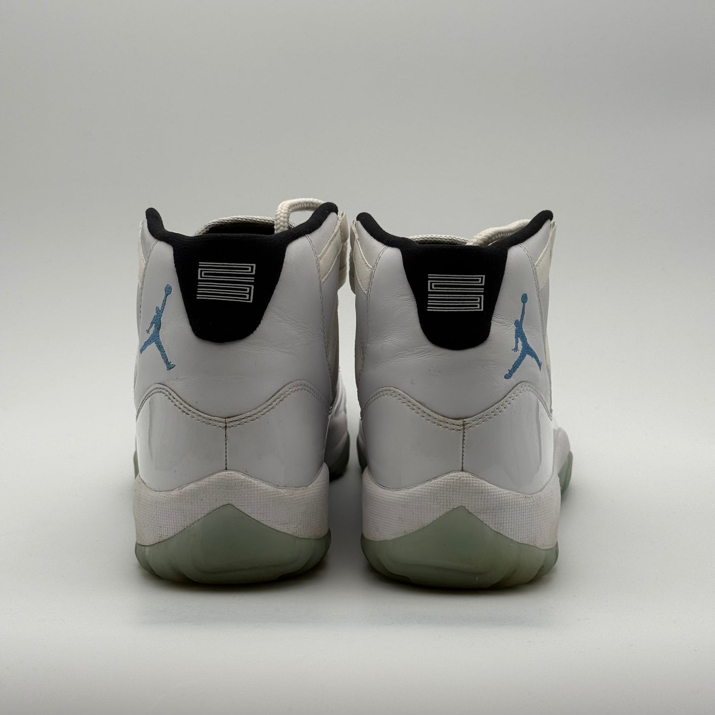 Jordan 11 Legend Blue 44