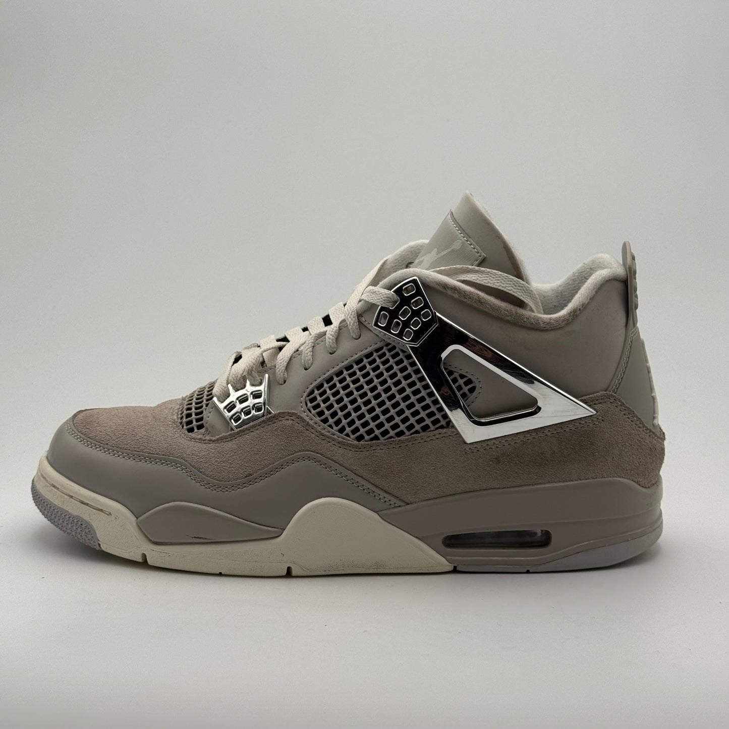 Jordan 4 Frozen Moments 44,5