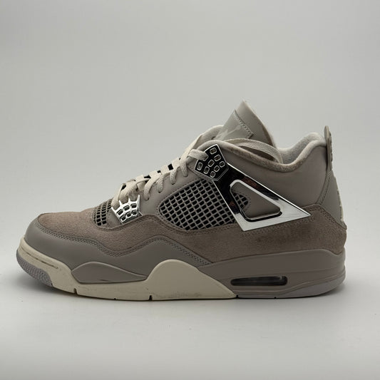 Jordan 4 Frozen Moments 44,5
