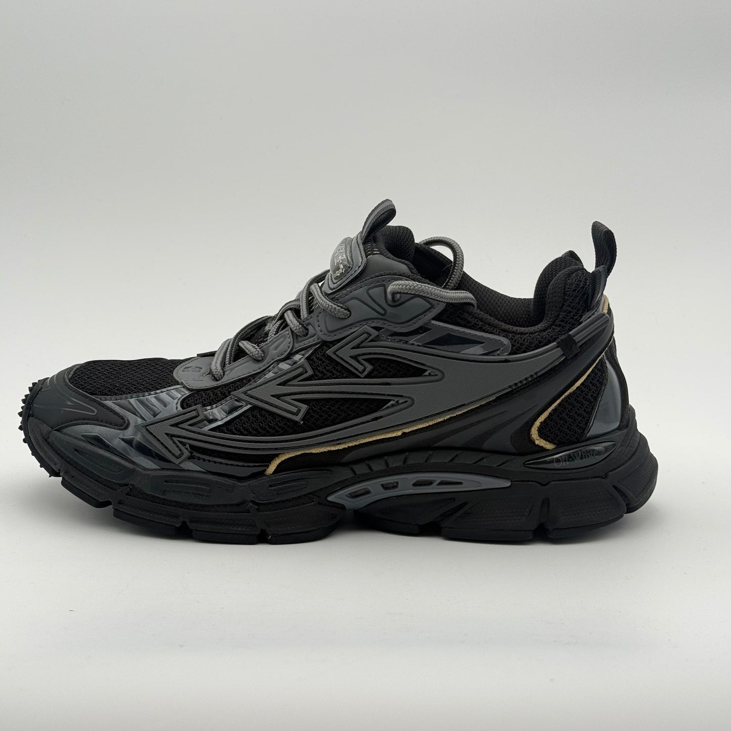 Off White Be Right Back Black 41