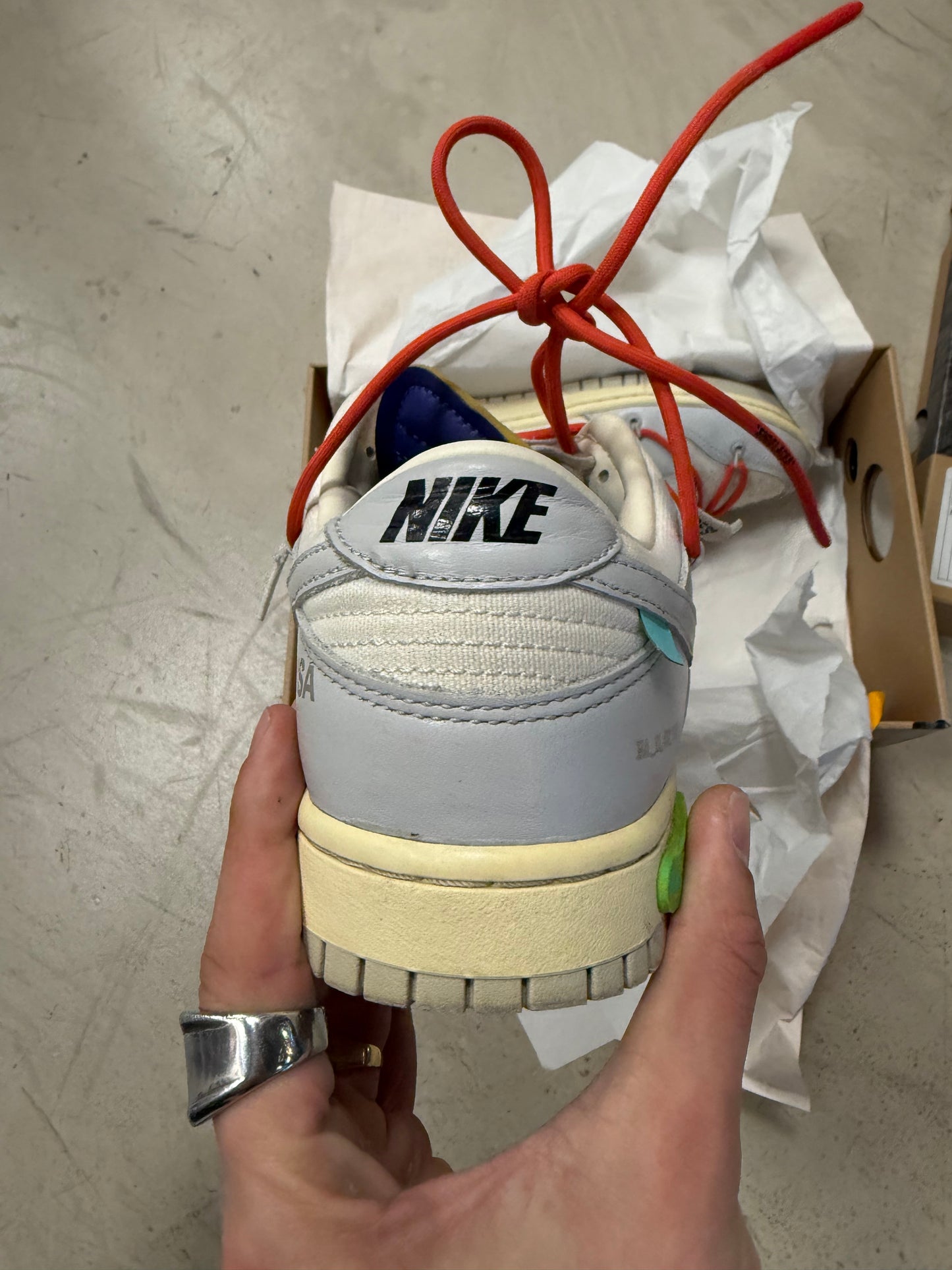 Nike Dunk Low Off White Lot 23