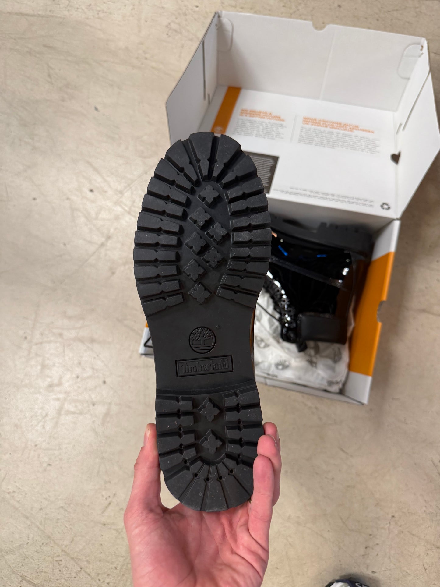 Timberland Black Patent 42