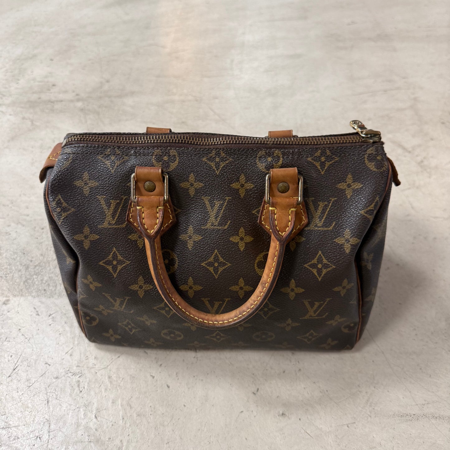 Louis Vuitton Speedy 25
