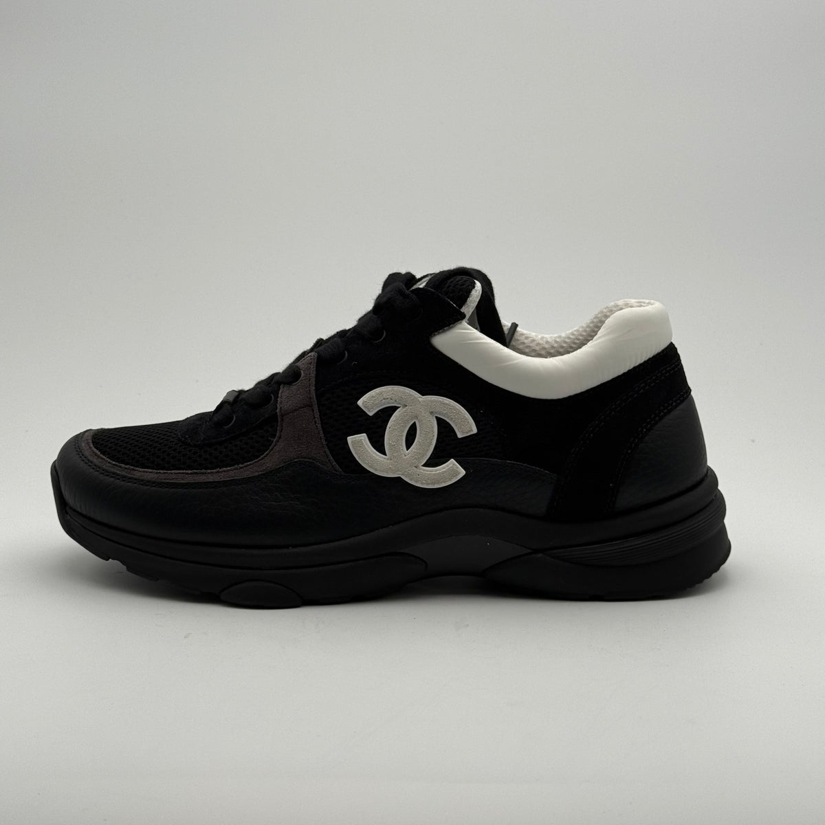 Chanel Runner Black & White 41