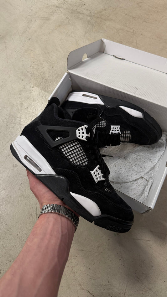 Jordan 4 White Thunder 42,5