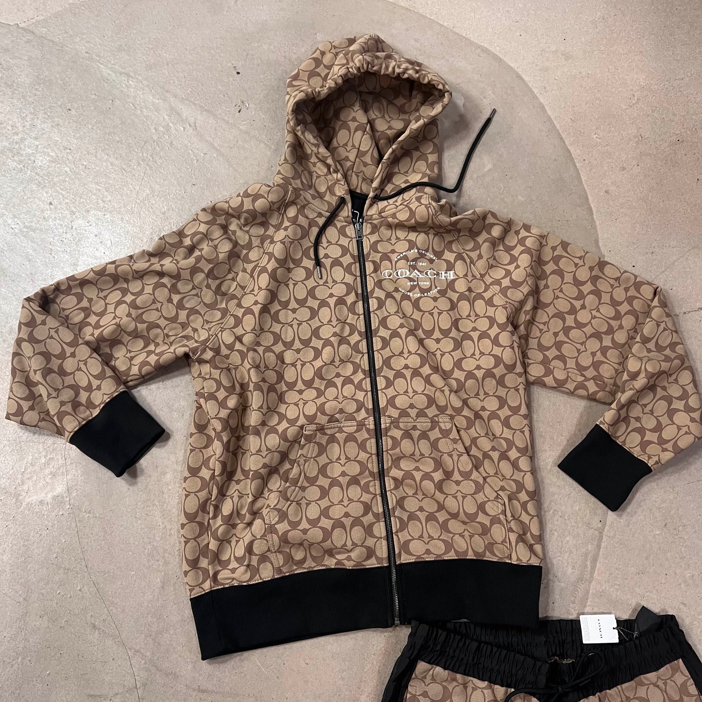 Ensemble Coach M Occasion