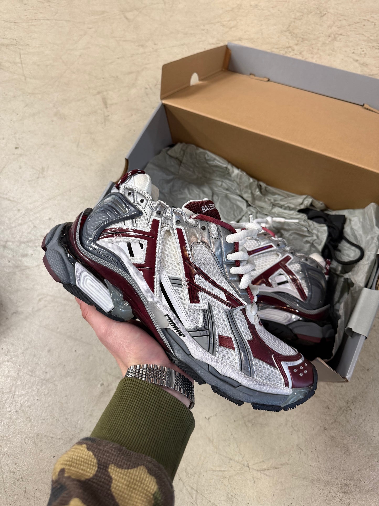 Balenciaga Runner Bordeaux 43
