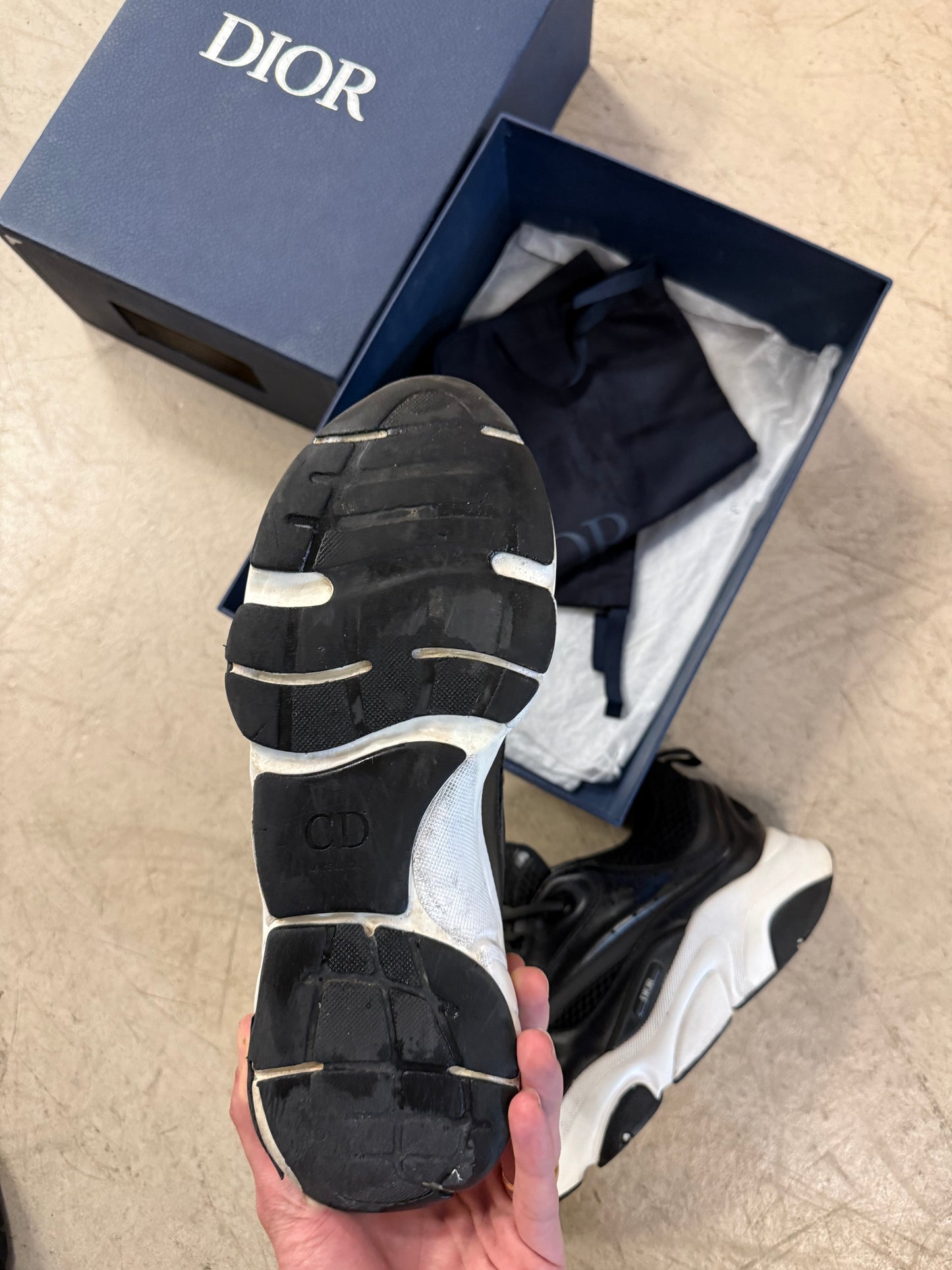 Dior B22 Black and White 42