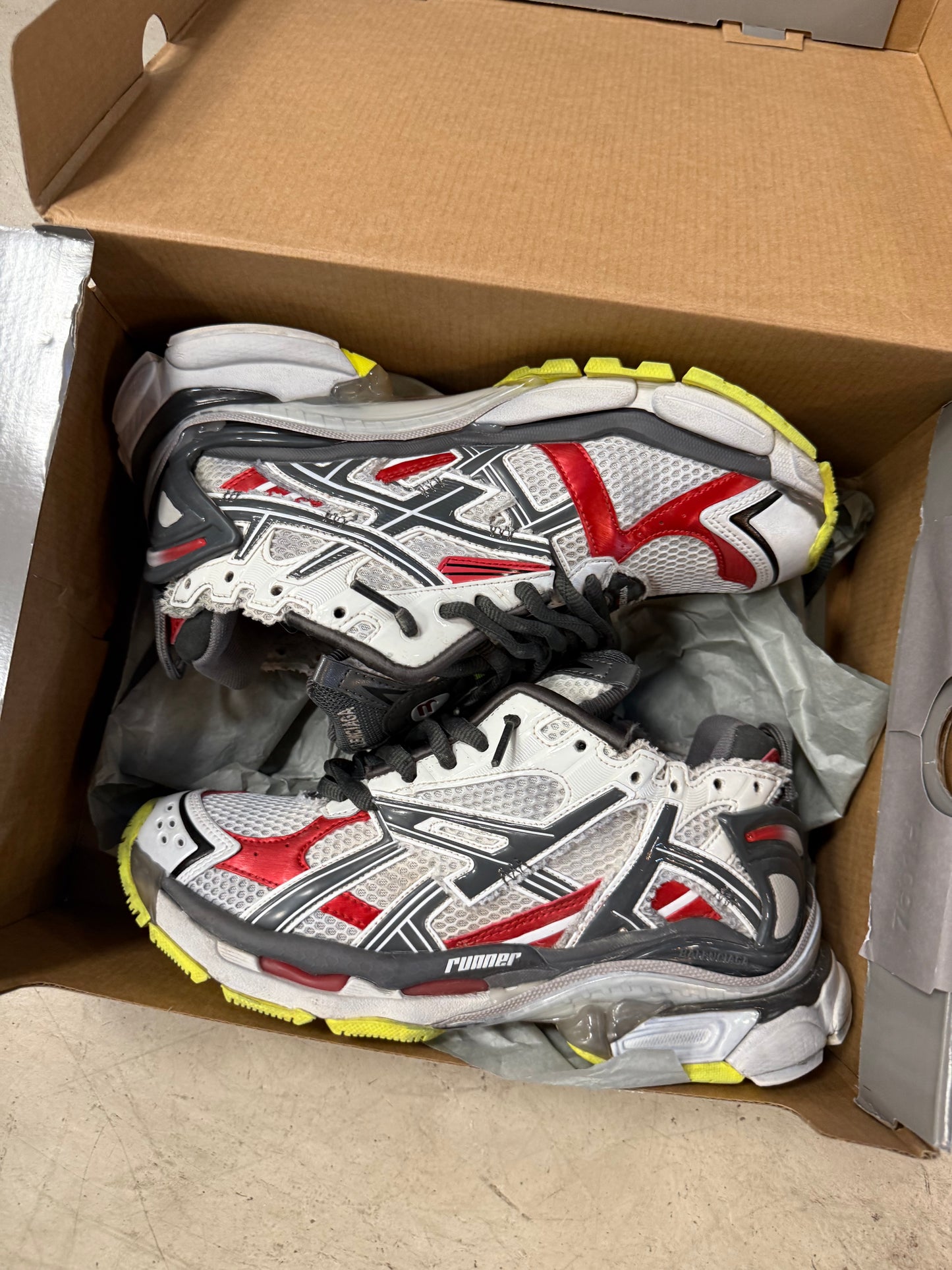 Balenciaga Runner Multi 40