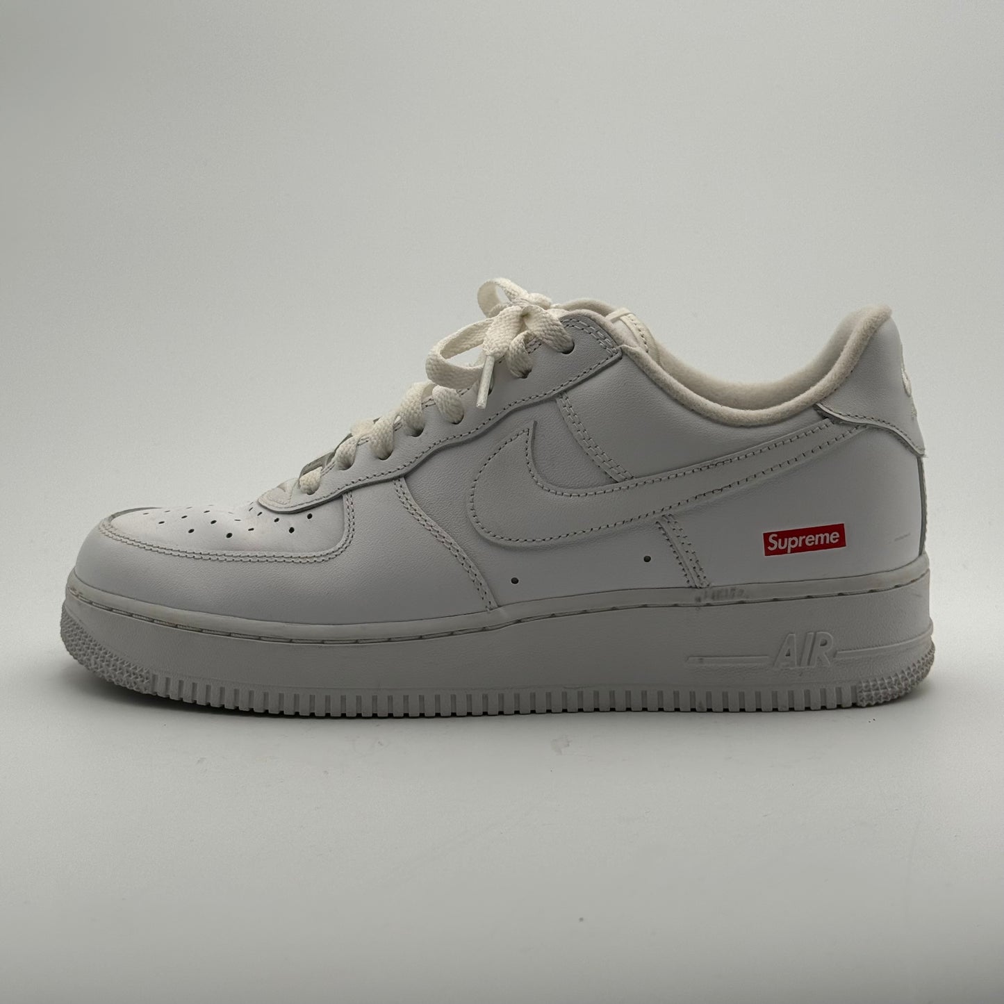 Nike Air Force 1 Supreme White 42