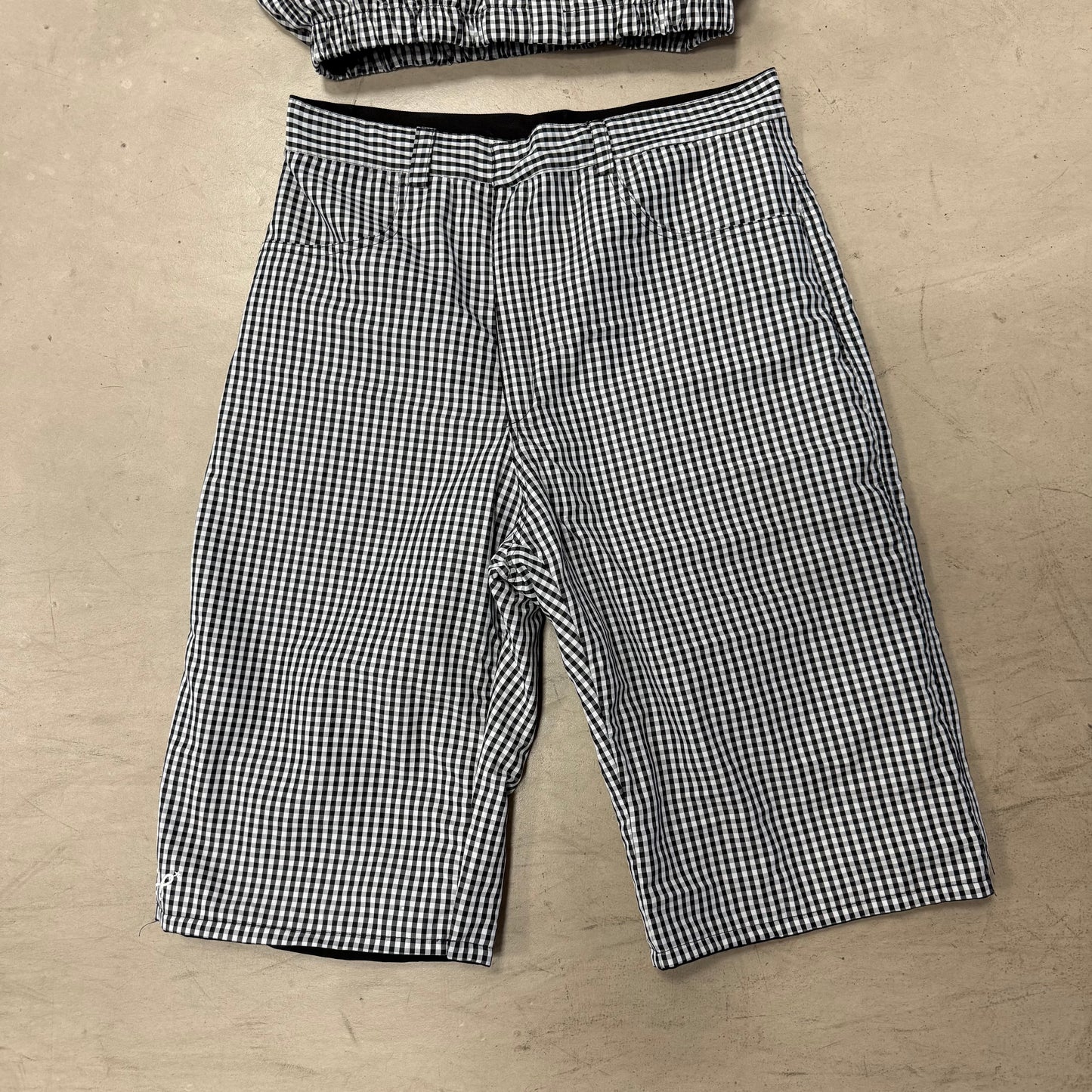 Short Huncho Noir Reversible