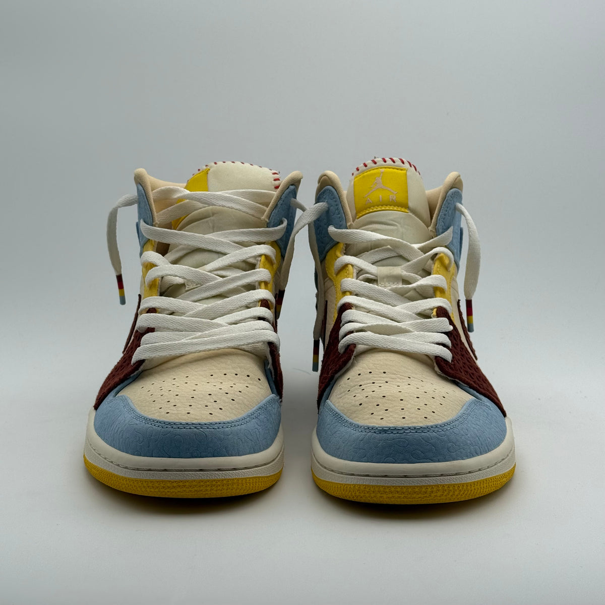 Jordan 1 Mid Maison Château Rouge 44