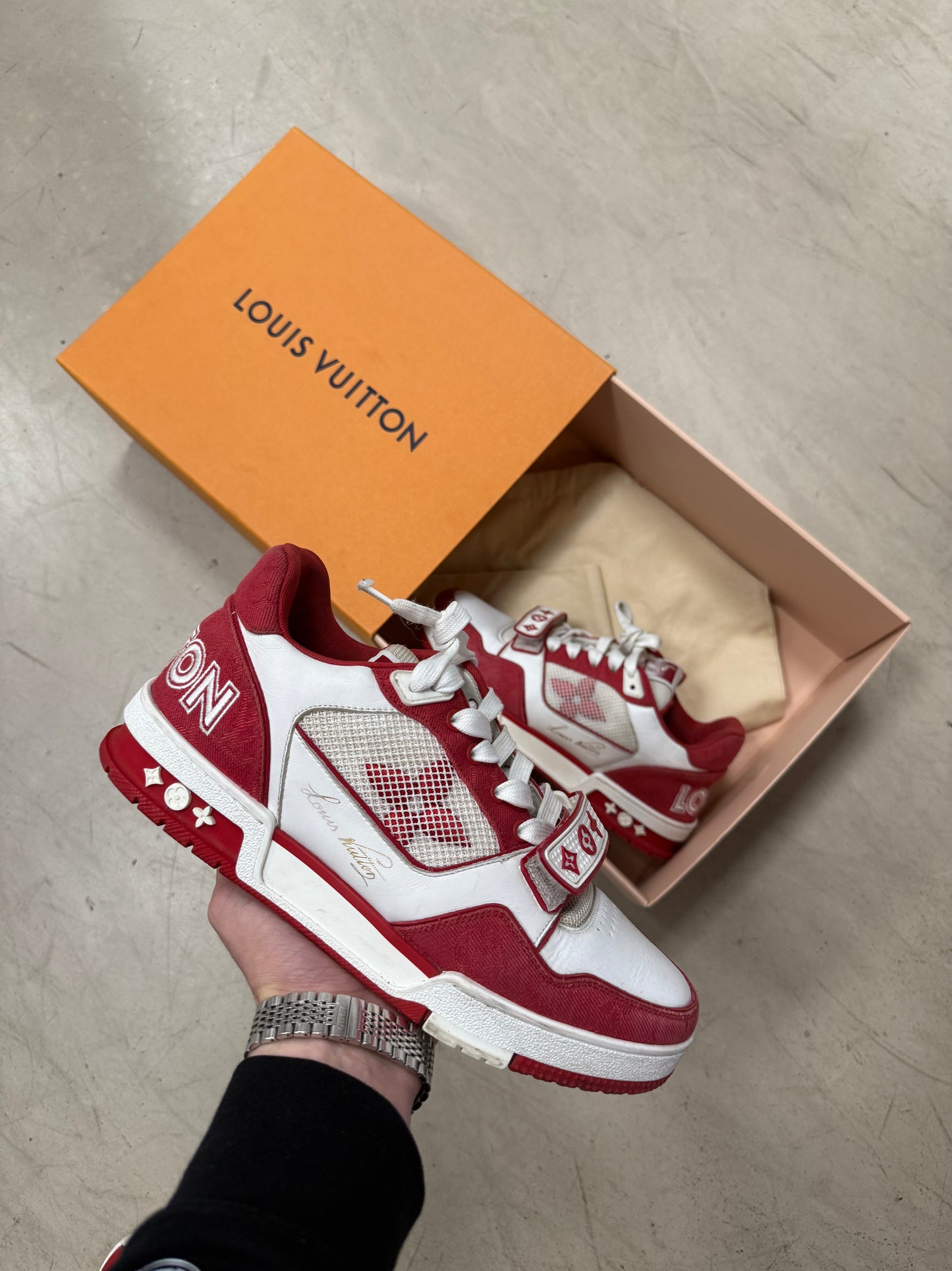 Louis Vuitton Trainer Rouge 41